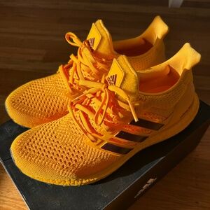 Arizona State University ultraboost running- men’s 9